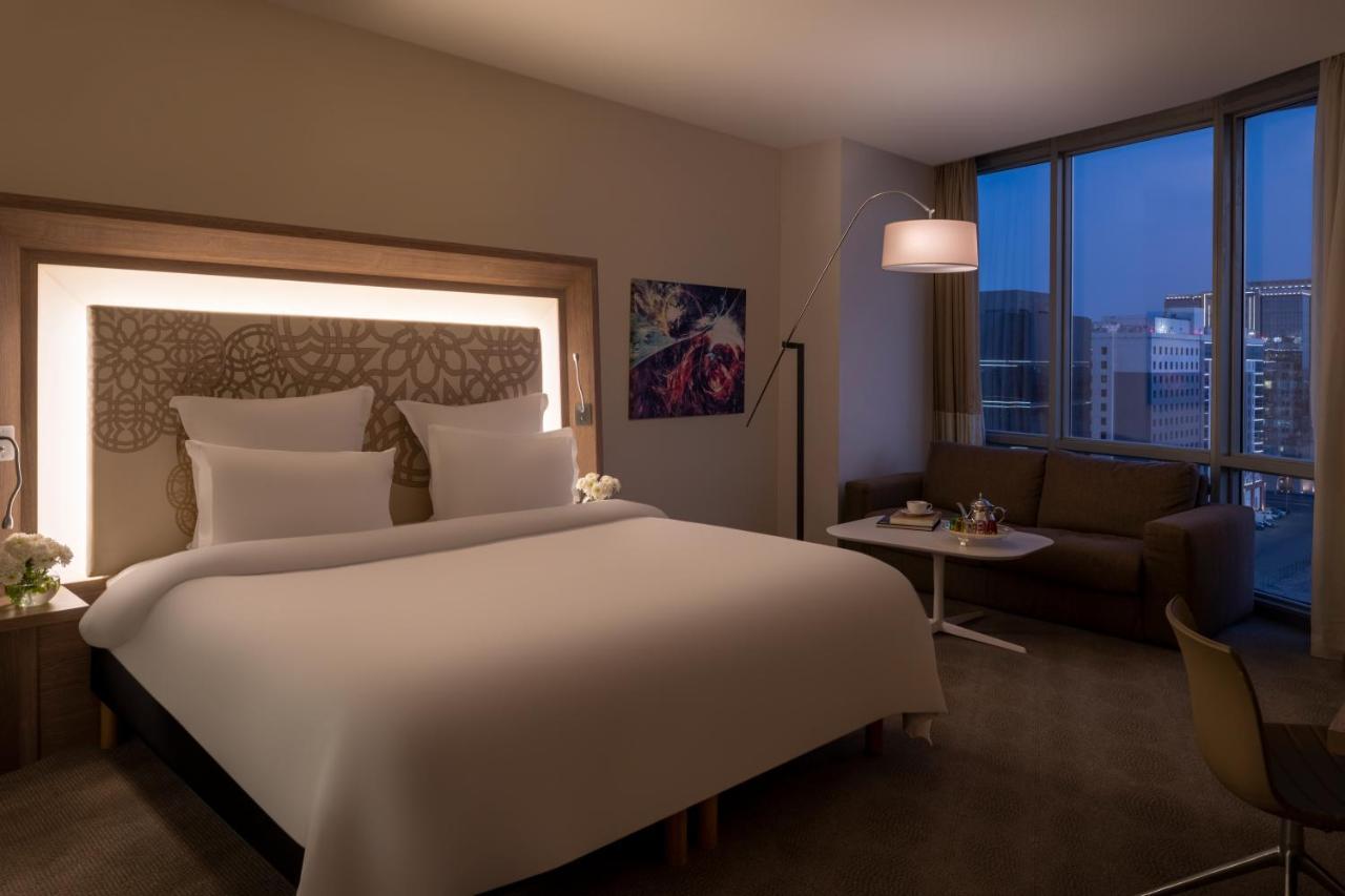 Novotel Jeddah Tahlia Экстерьер фото