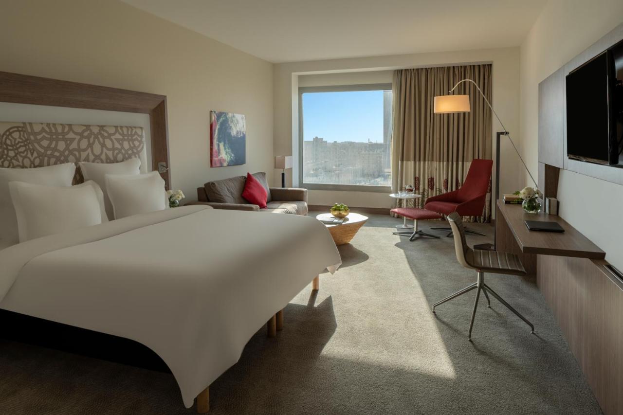 Novotel Jeddah Tahlia Экстерьер фото