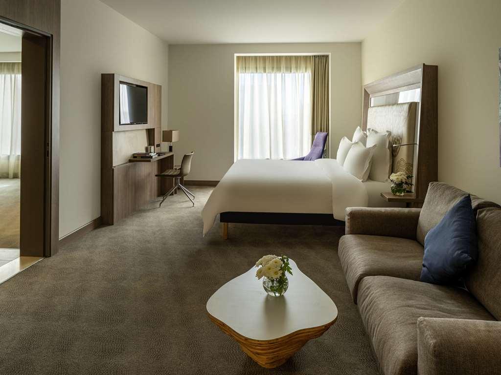 Novotel Jeddah Tahlia Номер фото