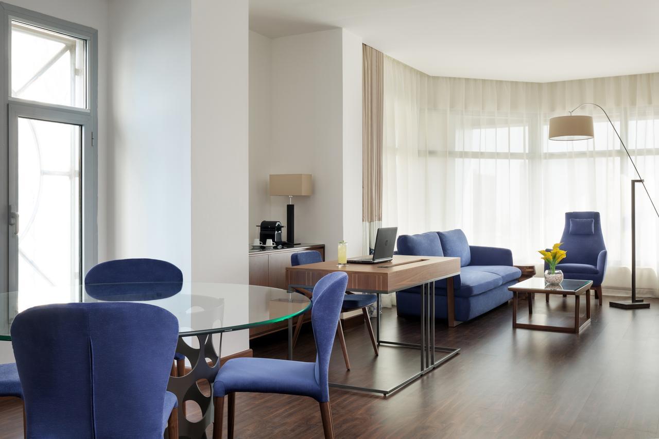 Novotel Jeddah Tahlia Экстерьер фото